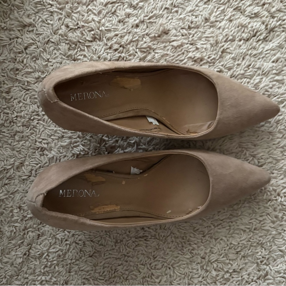 Women's Tan Flats